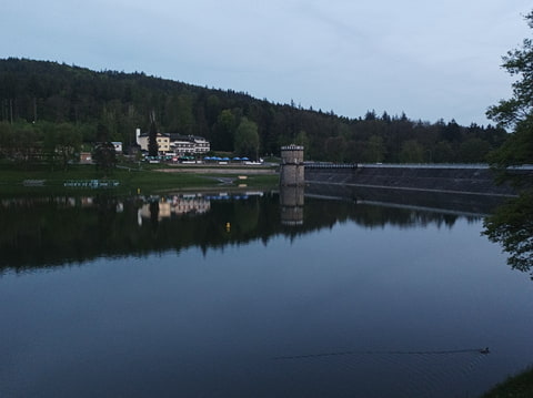 Večerní výhled na přehradu